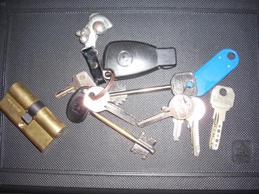 Cerrajero Profesional Torrevieja variedad de llaves